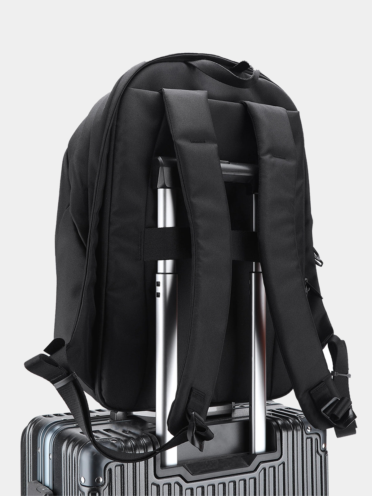 Rides on your suitcase