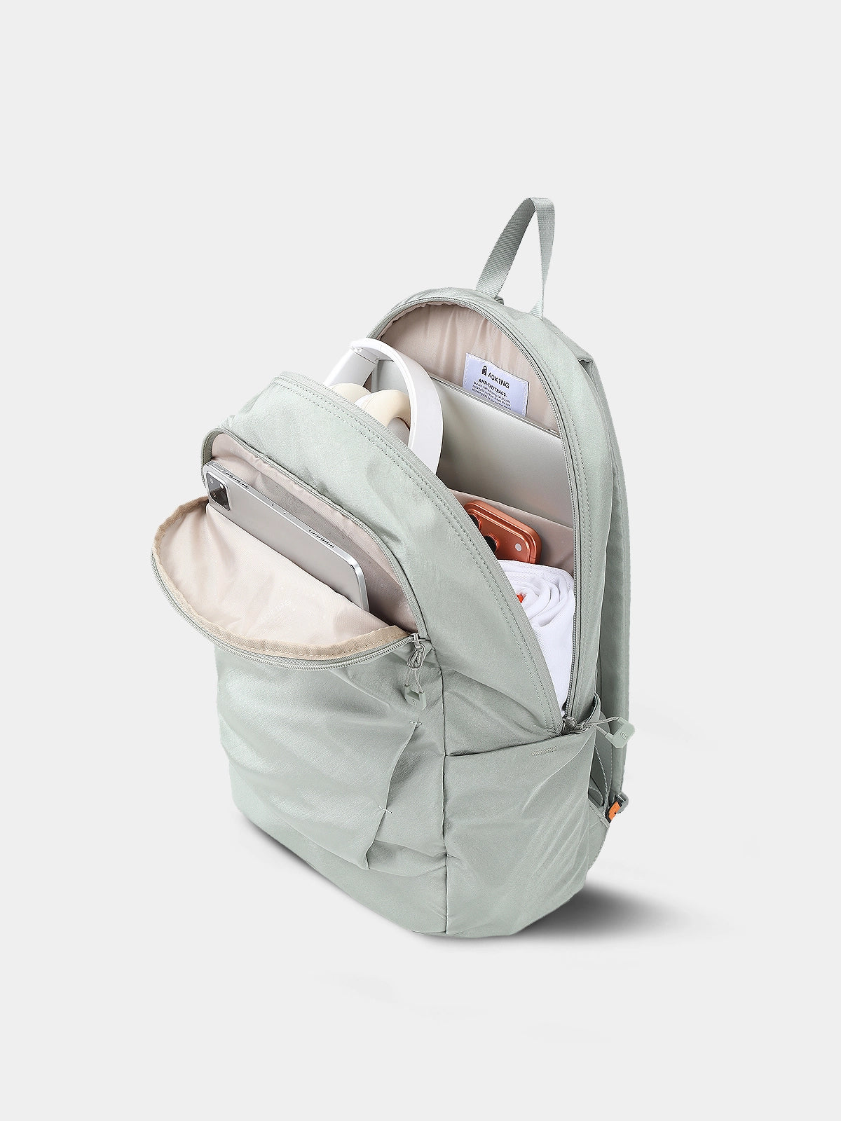 Two compartments, more than it looks